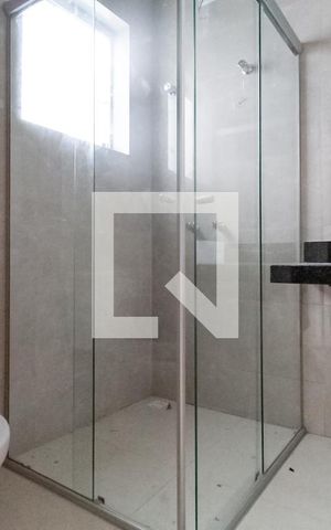 Casa à venda com 180m², 3 quartos e 2 vagasBanheiro da suíte 