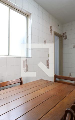 Casa à venda com 200m², 3 quartos e 2 vagasCopa