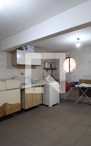 Casa à venda com 200m², 3 quartos e 2 vagasÁrea de Serviço