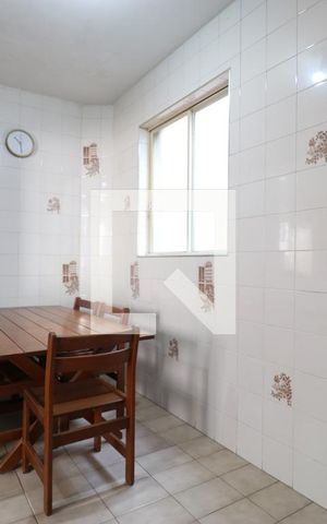 Casa à venda com 200m², 3 quartos e 2 vagasCopa