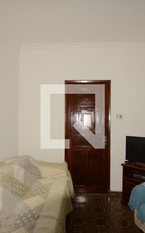 Casa à venda com 225m², 3 quartos e 3 vagasSala