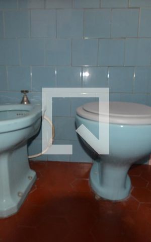 Casa à venda com 225m², 3 quartos e 3 vagasBanheiro
