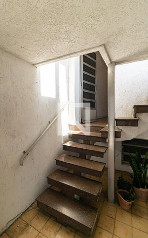 Casa à venda com 250m², 5 quartos e 2 vagasEntrada 