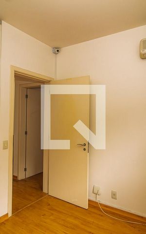 Casa de condomínio à venda com 243m², 4 quartos e 2 vagas Casa de condomínio à venda com 243m², 4 quartos e 2 vagasQuarto 2