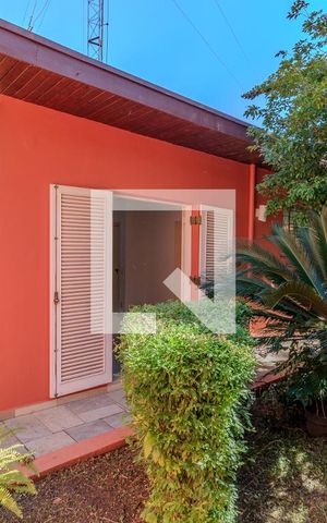 Casa à venda com 600m², 4 quartos e 4 vagas Casa à venda com 600m², 4 quartos e 4 vagasÁrea Externa