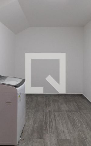 Casa à venda com 600m², 4 quartos e 4 vagas Casa à venda com 600m², 4 quartos e 4 vagasÁrea de Serviço
