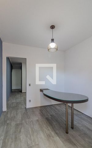 Casa à venda com 600m², 4 quartos e 4 vagas Casa à venda com 600m², 4 quartos e 4 vagasCopa