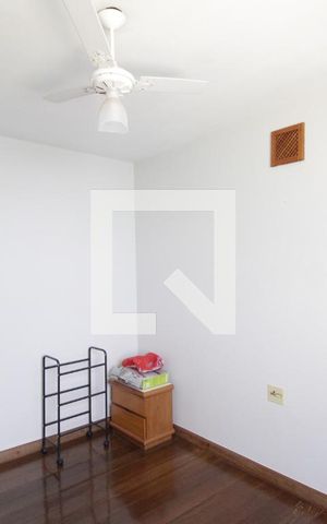 Casa para alugar com 216m², 3 quartos e 4 vagasQuarto 1