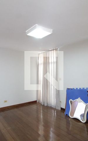 Casa para alugar com 216m², 3 quartos e 4 vagasSala 2