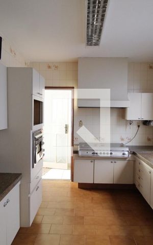 Casa para alugar com 216m², 3 quartos e 4 vagasCozinha