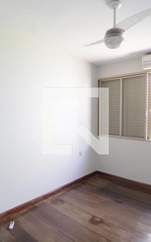 Casa para alugar com 216m², 3 quartos e 4 vagasSuite 2