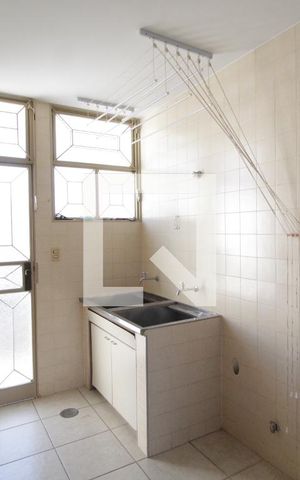 Casa para alugar com 216m², 3 quartos e 4 vagasÁrea de Serviço