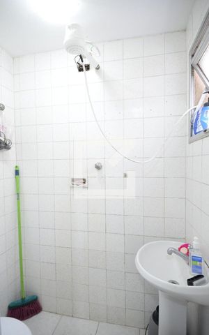 Apartamento à venda com 73m², 2 quartos e 2 vagasBanheiro de Serviço