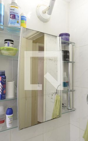 Apartamento à venda com 73m², 2 quartos e 2 vagasBanheiro