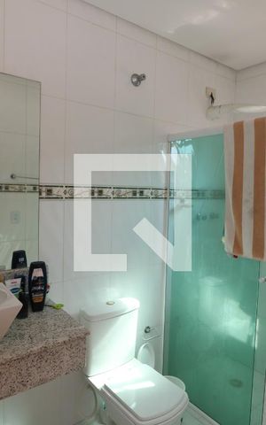 Casa para alugar com 300m², 3 quartos e 3 vagasBanheiro da Suíte