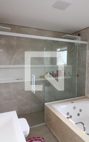 Casa para alugar com 300m², 3 quartos e 3 vagasBanheiro da Suíte 3