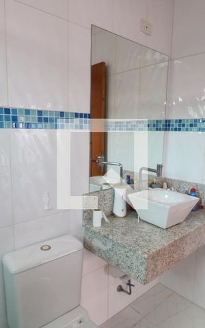 Casa para alugar com 300m², 3 quartos e 3 vagasBanheiro da Suíte 2