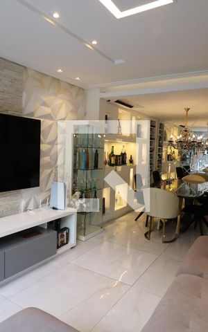 Casa para alugar com 300m², 3 quartos e 3 vagasSala