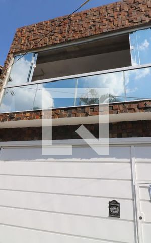 Casa para alugar com 300m², 3 quartos e 3 vagasFachada