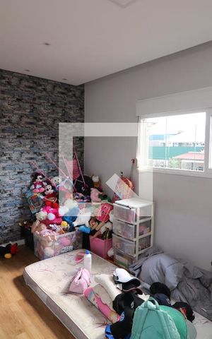 Casa para alugar com 300m², 3 quartos e 3 vagasSuíte
