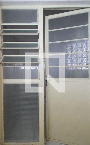 Apartamento à venda com 65m², 2 quartos e sem vaga Apartamento à venda com 65m², 2 quartos e sem vagaÁrea de Serviço