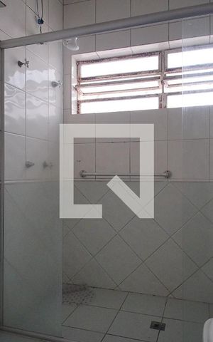 Casa à venda com 324m², 4 quartos e 5 vagasBanheiro 1
