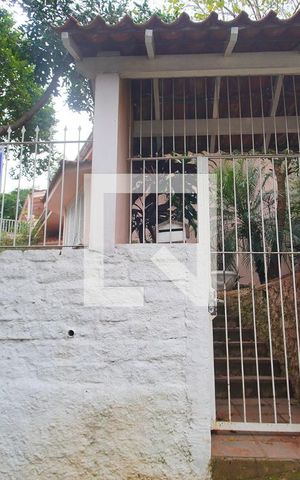 Casa à venda com 324m², 4 quartos e 5 vagasFachada
