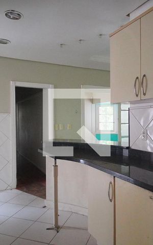 Casa à venda com 324m², 4 quartos e 5 vagasCozinha