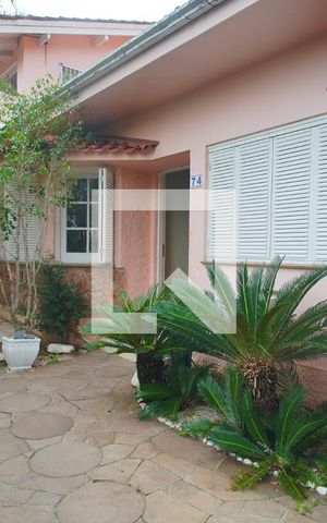Casa à venda com 324m², 4 quartos e 5 vagasFachada