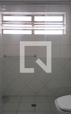 Casa à venda com 324m², 4 quartos e 5 vagasBanheiro 1
