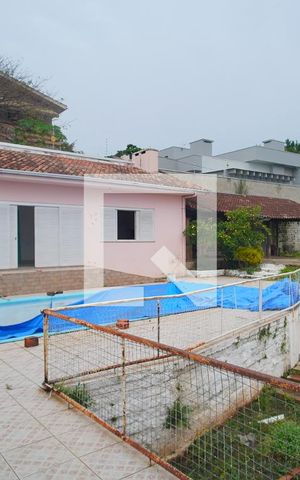 Casa à venda com 324m², 4 quartos e 5 vagasÁrea externa