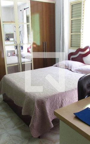 Casa para alugar com 125m², 2 quartos e 3 vagasSuíte