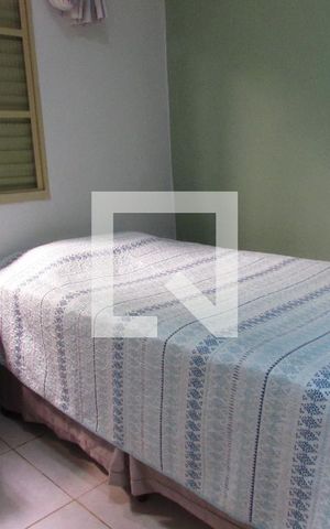 Casa para alugar com 125m², 2 quartos e 3 vagasQuarto