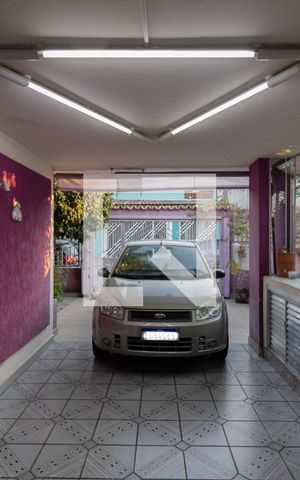 Casa à venda com 300m², 3 quartos e 2 vagasGaragem