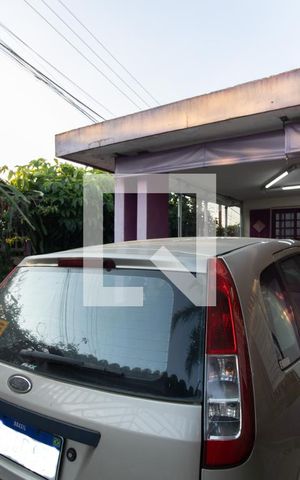 Casa à venda com 300m², 3 quartos e 2 vagasGaragem
