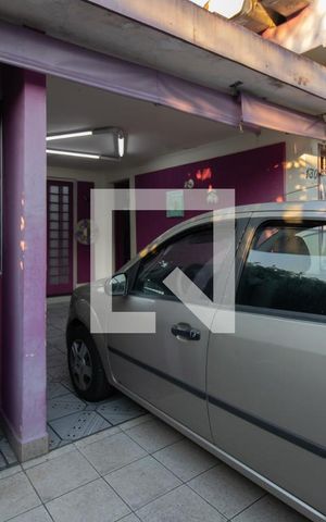 Casa à venda com 300m², 3 quartos e 2 vagasGaragem