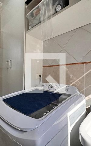Casa à venda com 239m², 4 quartos e 4 vagasLavanderia