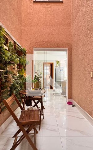 Casa à venda com 239m², 4 quartos e 4 vagasJardim de inverno
