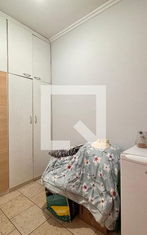 Casa à venda com 239m², 4 quartos e 4 vagasQuarto de Serviço