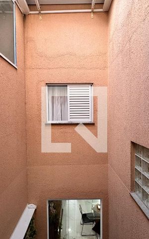 Casa à venda com 239m², 4 quartos e 4 vagasVista quarto 1