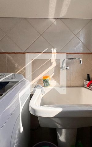 Casa à venda com 239m², 4 quartos e 4 vagasLavanderia