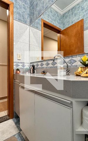 Casa à venda com 239m², 4 quartos e 4 vagasLavabo
