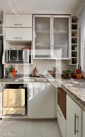 Casa à venda com 239m², 4 quartos e 4 vagasCozinha