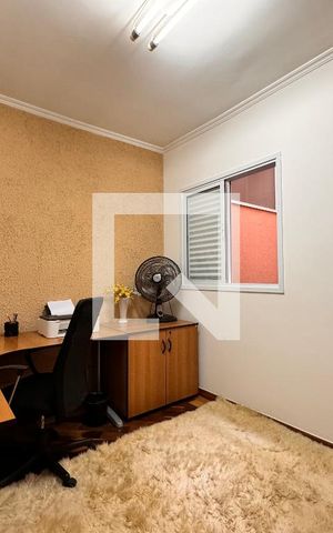 Casa à venda com 239m², 4 quartos e 4 vagasQuarto 1
