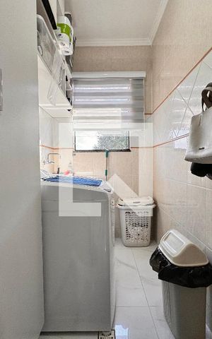 Casa à venda com 239m², 4 quartos e 4 vagasLavanderia