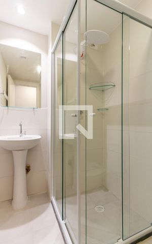 Apartamento à venda com 42m², 2 quartos e sem vaga Apartamento à venda com 42m², 2 quartos e sem vagaBanheiro