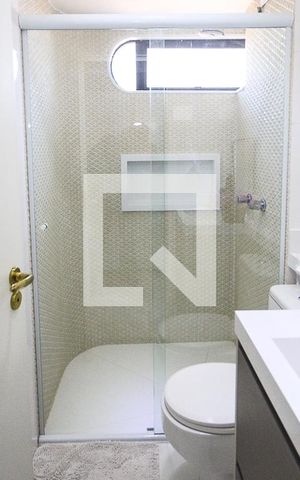 Apartamento para alugar com 350m², 3 quartos e 3 vagas Apartamento para alugar com 350m², 3 quartos e 3 vagasBanheiro do Quarto reversivel