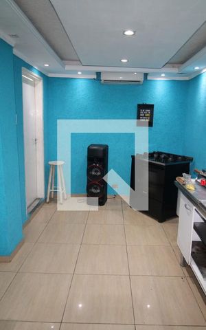 Casa à venda com 300m², 5 quartos e 2 vagasQuarto 6
