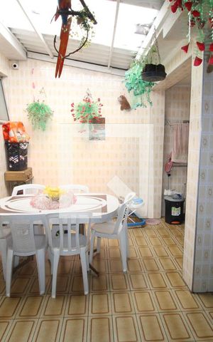 Casa à venda com 300m², 5 quartos e 2 vagasÁrea de Serviço
