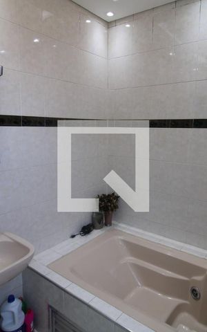 Casa à venda com 300m², 5 quartos e 2 vagasBanheiro 1